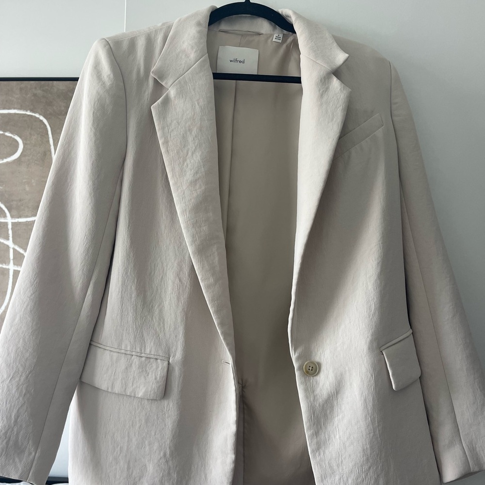 Aritzia Pink Blazer Tailored Suit Jacket
